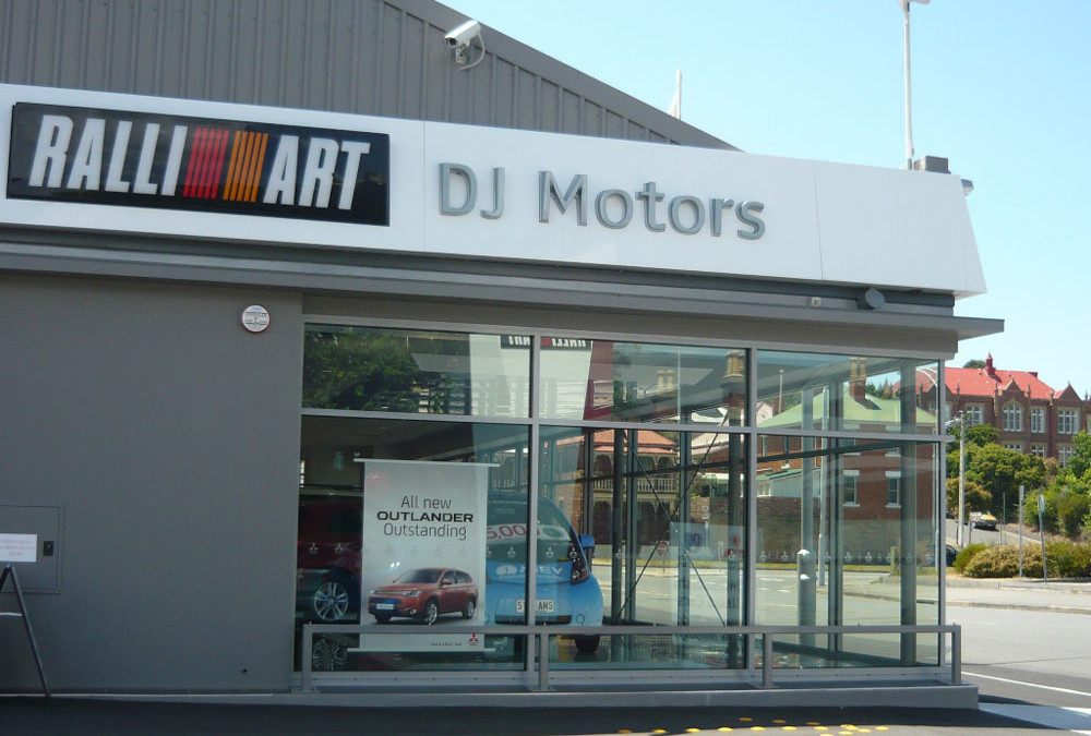 DJ Motors Mitsibishi Showroom